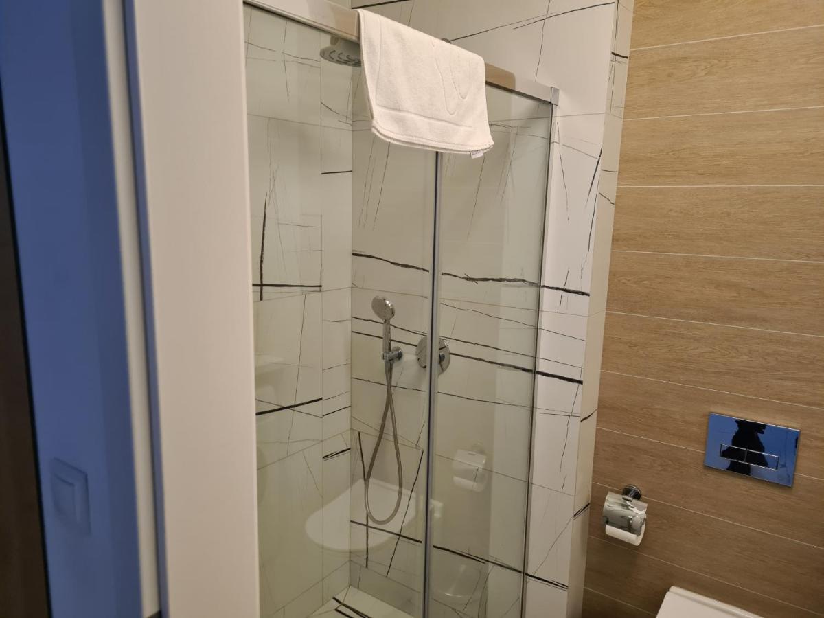 Apartamenty Kasprowicza 20A Klimatyzacja Basen Fintess Sauny Parking Bawialnia Zmywarkataras Wysoki Standard W Pelni Wyposazony Kolobrzeg Exterior photo